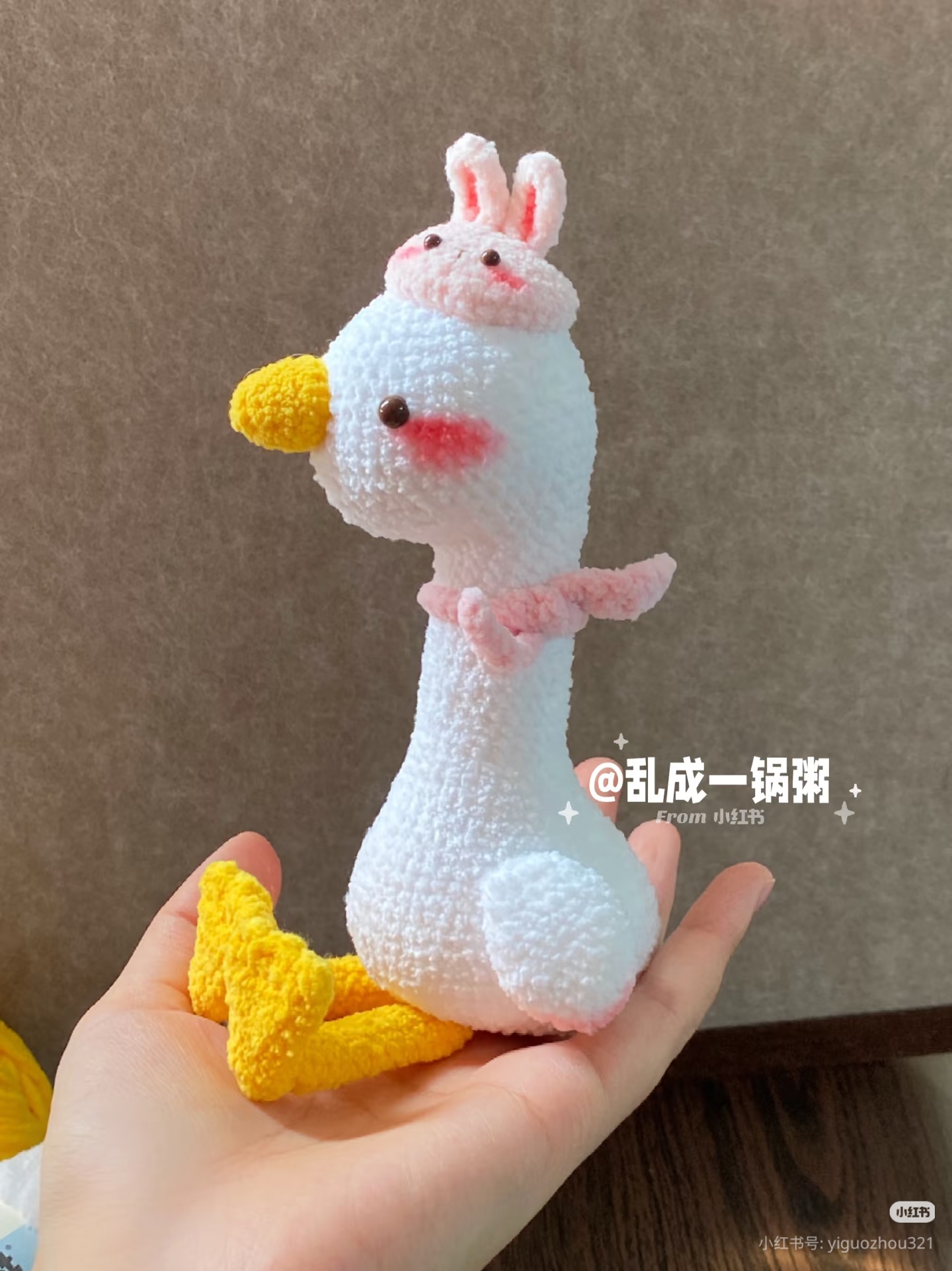 Chart móc Ngỗng trắng nón thỏ | Goose Crochet pattern